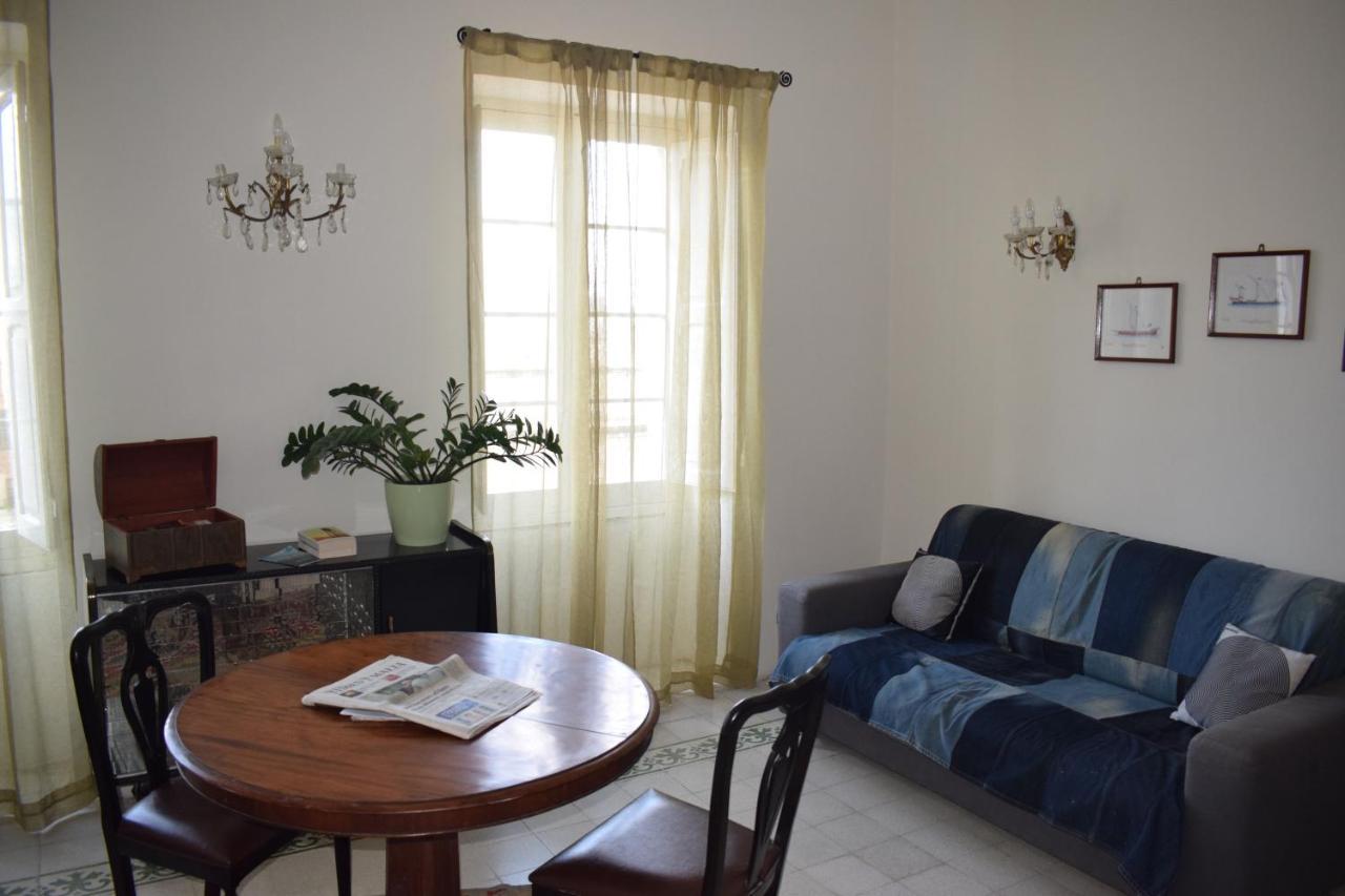 Merkanti Apartments Valletta Rum bild